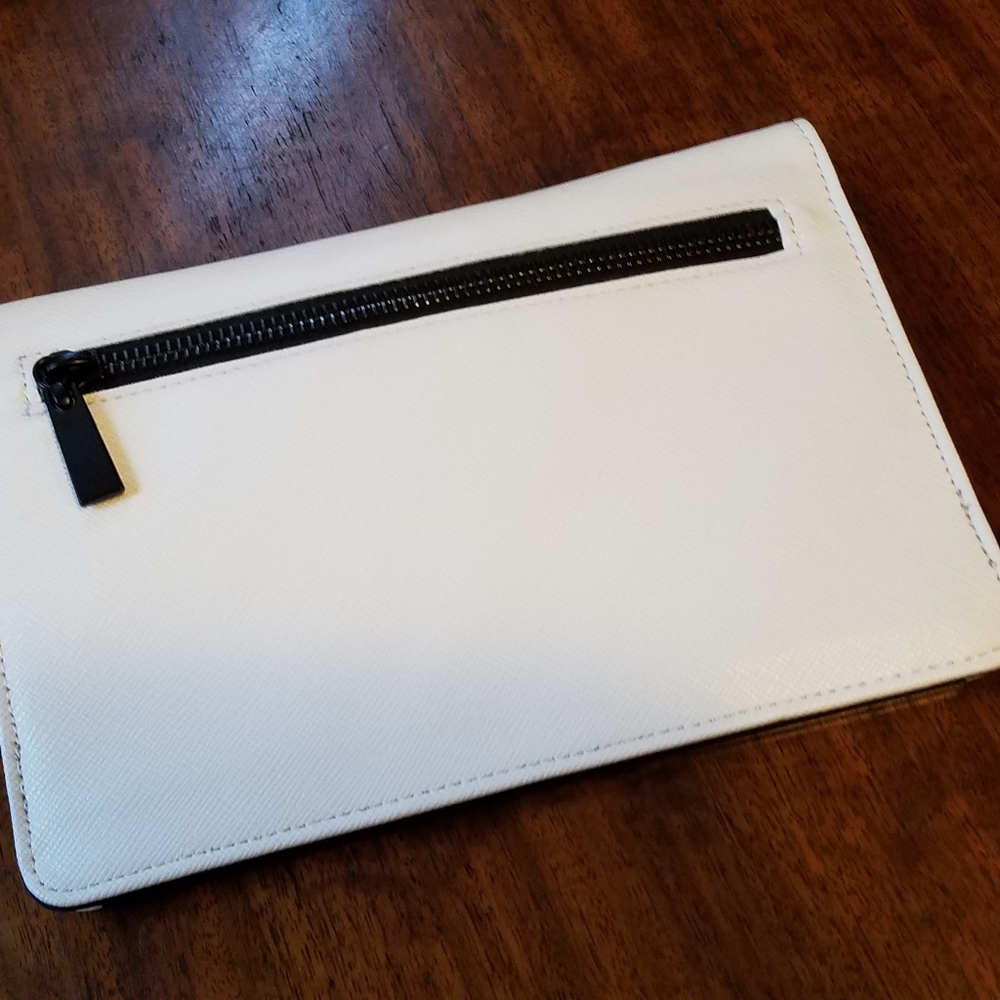 White clutch
